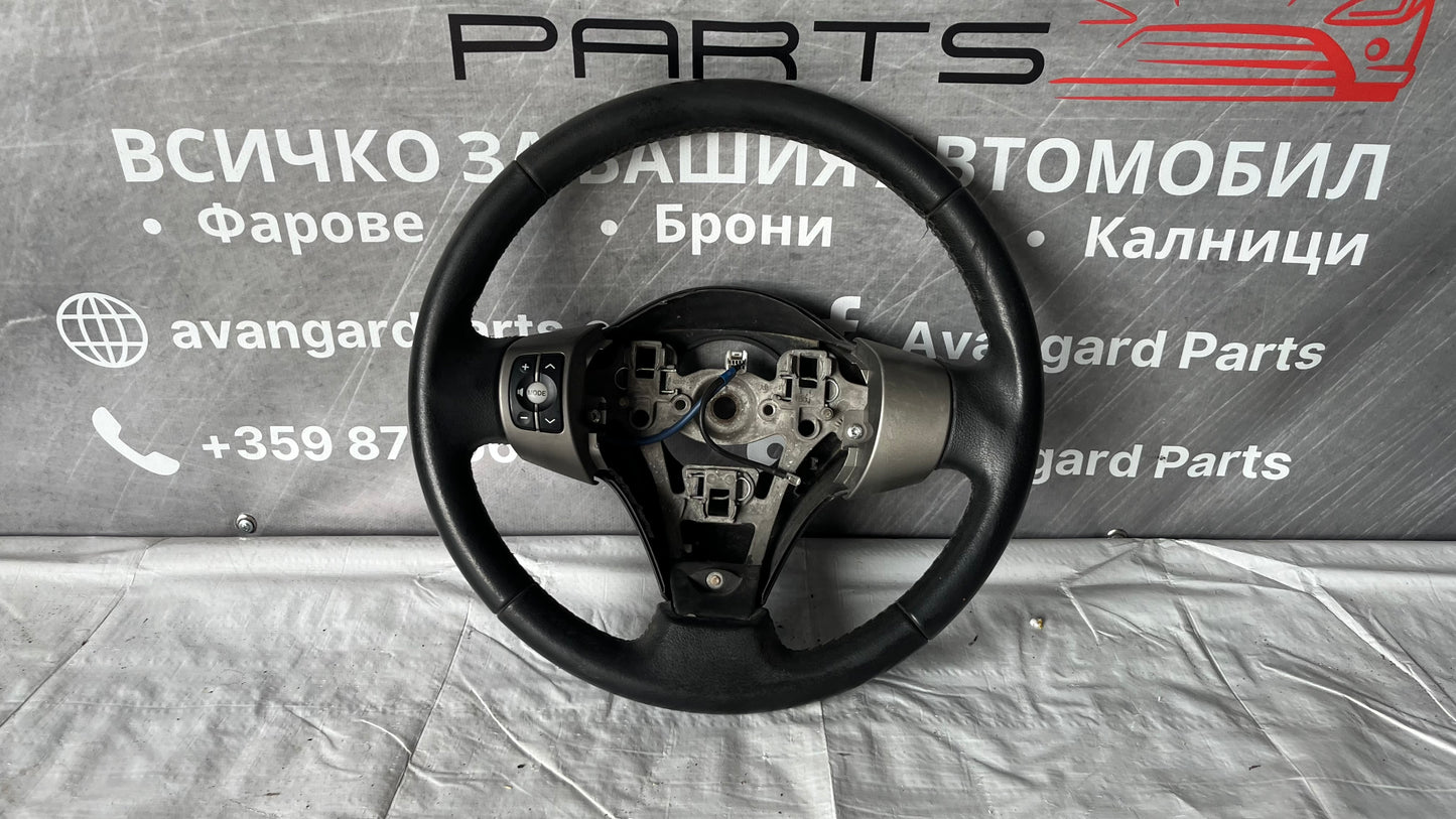 Волан Toyota Yaris 2 (2006-2011)