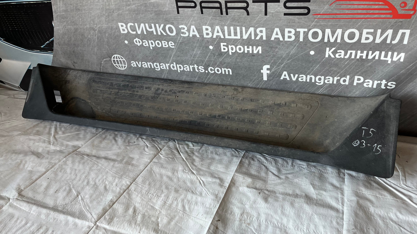 2 броя степенки VW Transporter T6