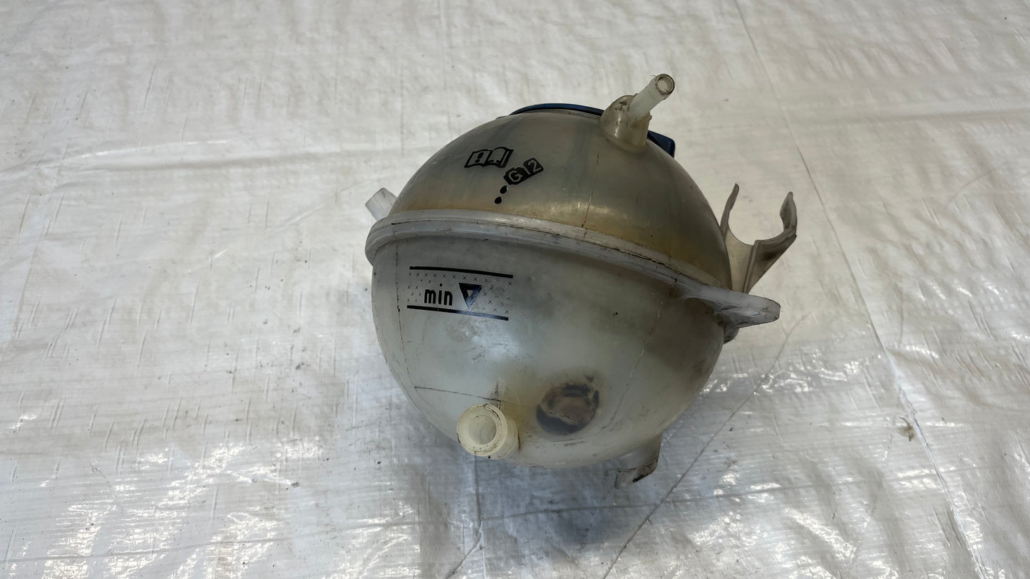 VAG казанче антифриз