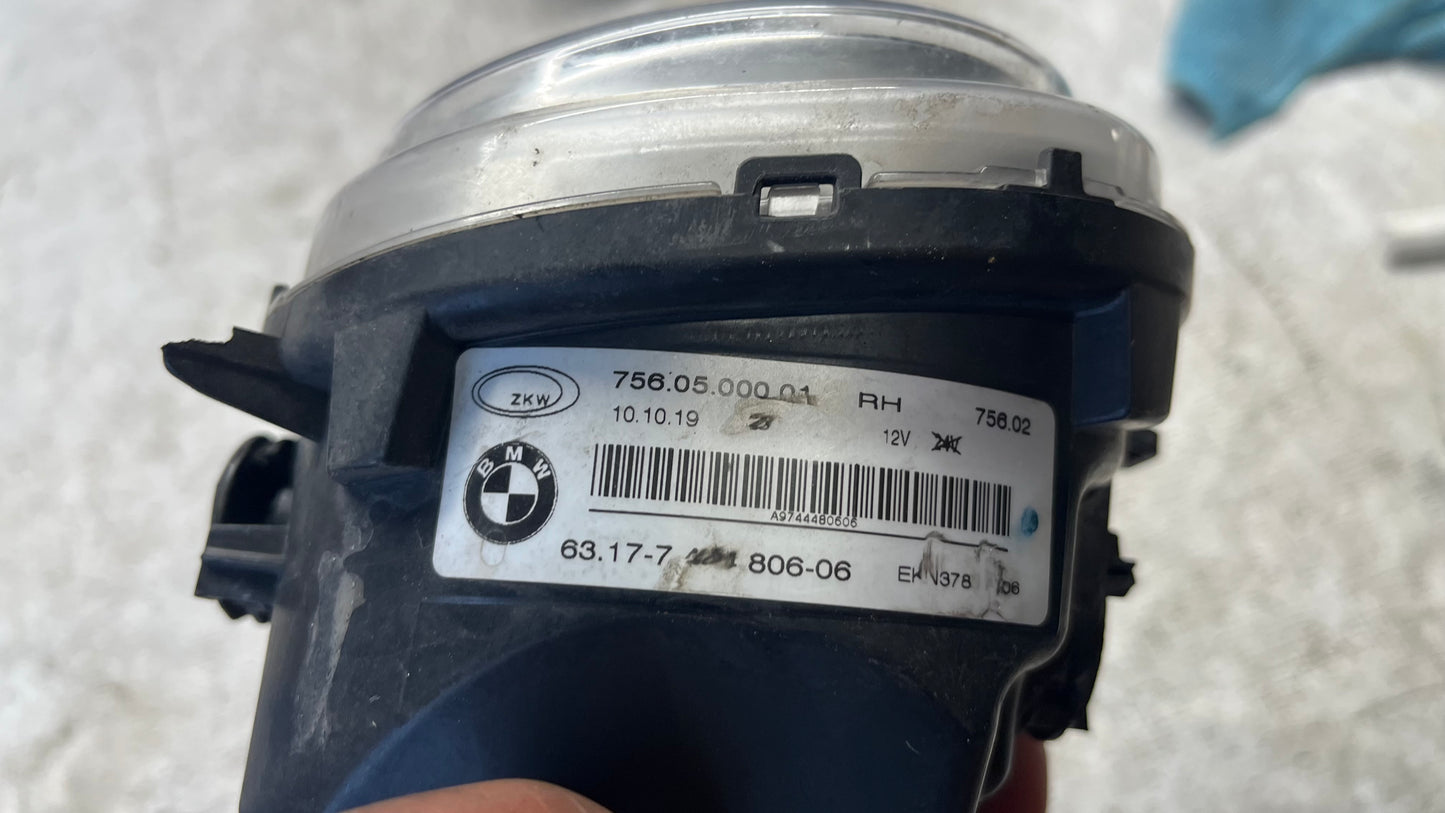 BMW X3 F25 ляв и десен халоген
