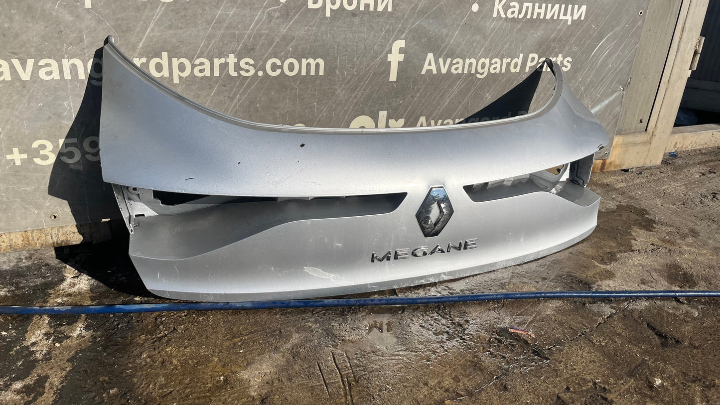 Панел на багажна врата Renault Megane 4 2015-