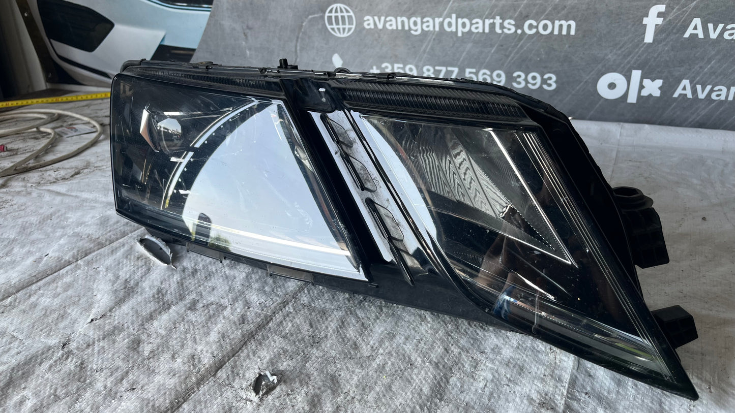 Десен фар Skoda Octavia 3 2018-