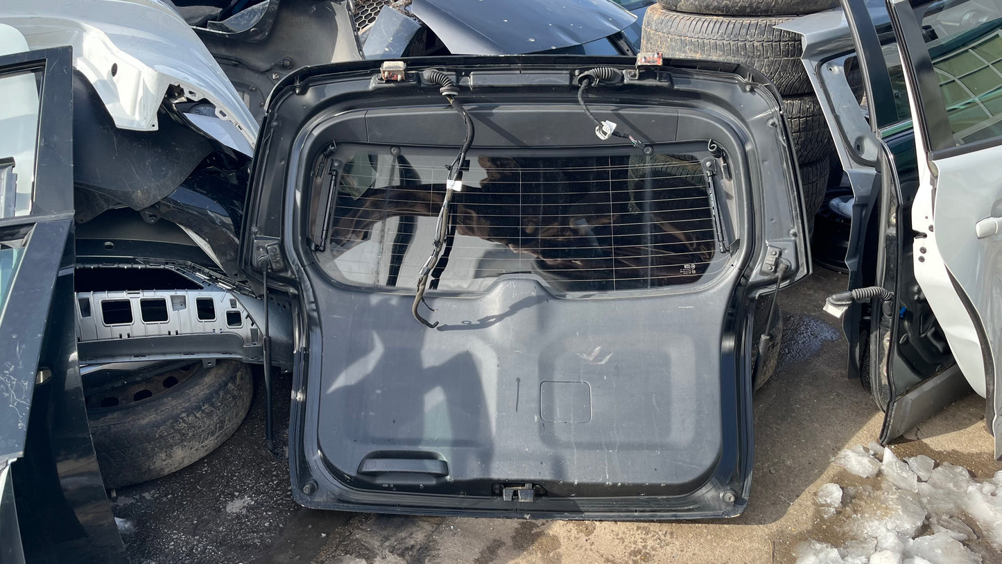 Chevrolet Captiva 06- багажна врата