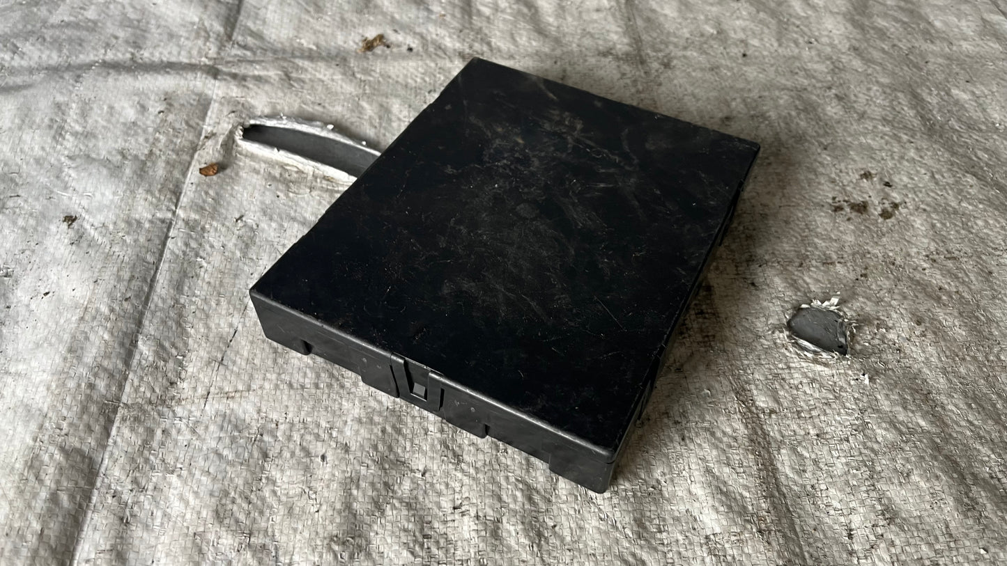 Audi A4 B8 комфорт модул