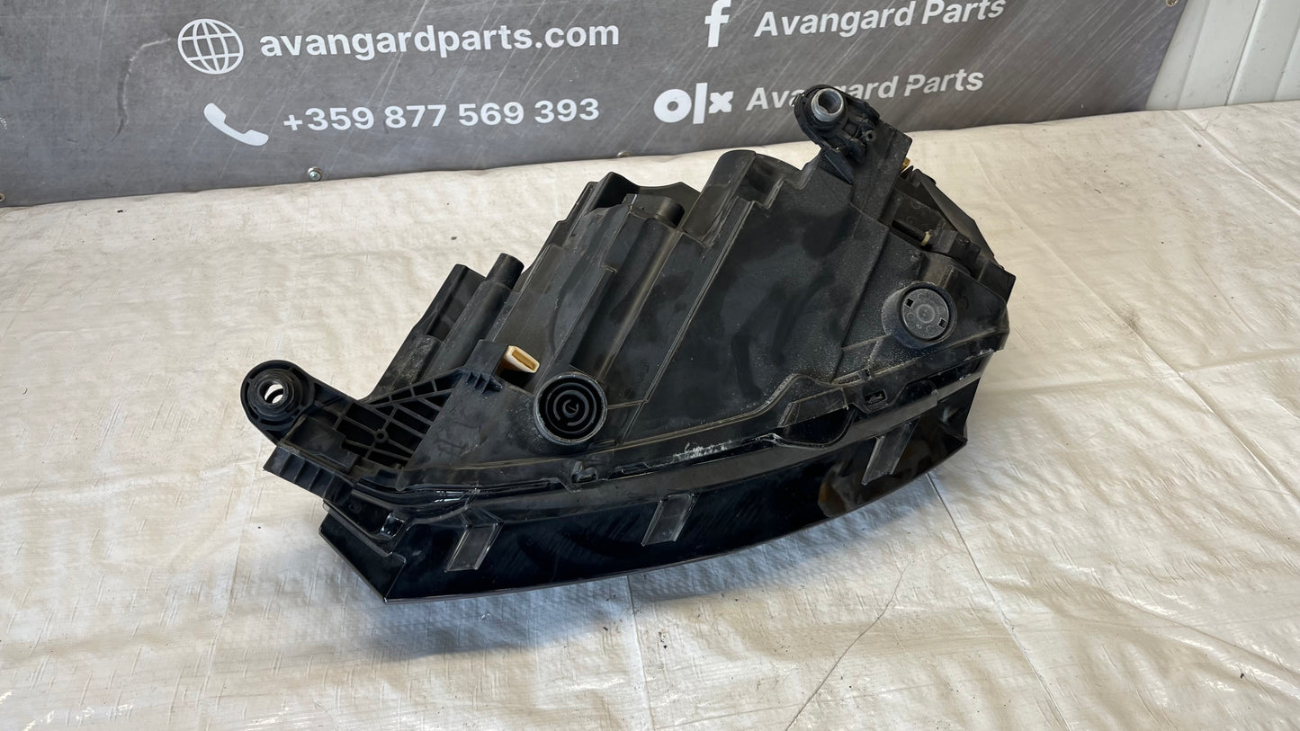 Skoda Fabia 4 десен фар