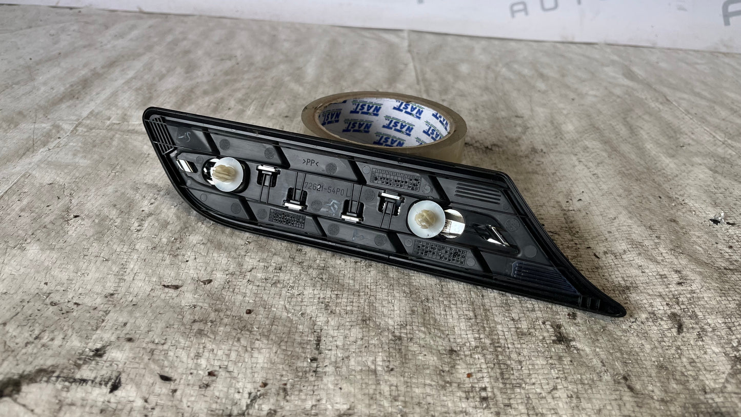 Suzuki Vitara 15- декоративна лайстна