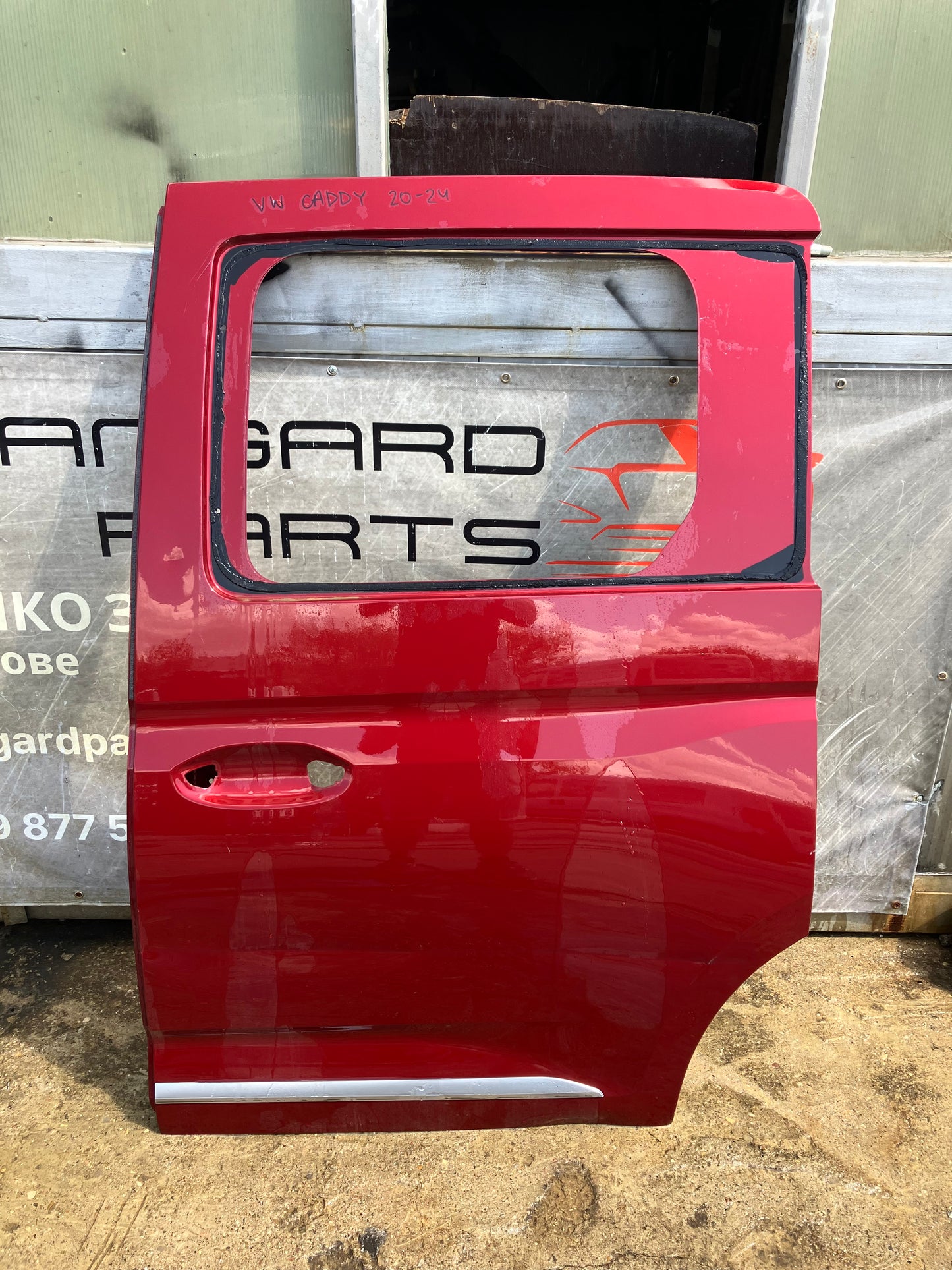 Задна лява врата за Volkswagen Caddy 2020-2024г.