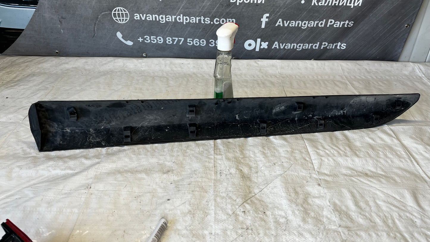 Toyota Proace 2 предна дясна декоративна лайстна