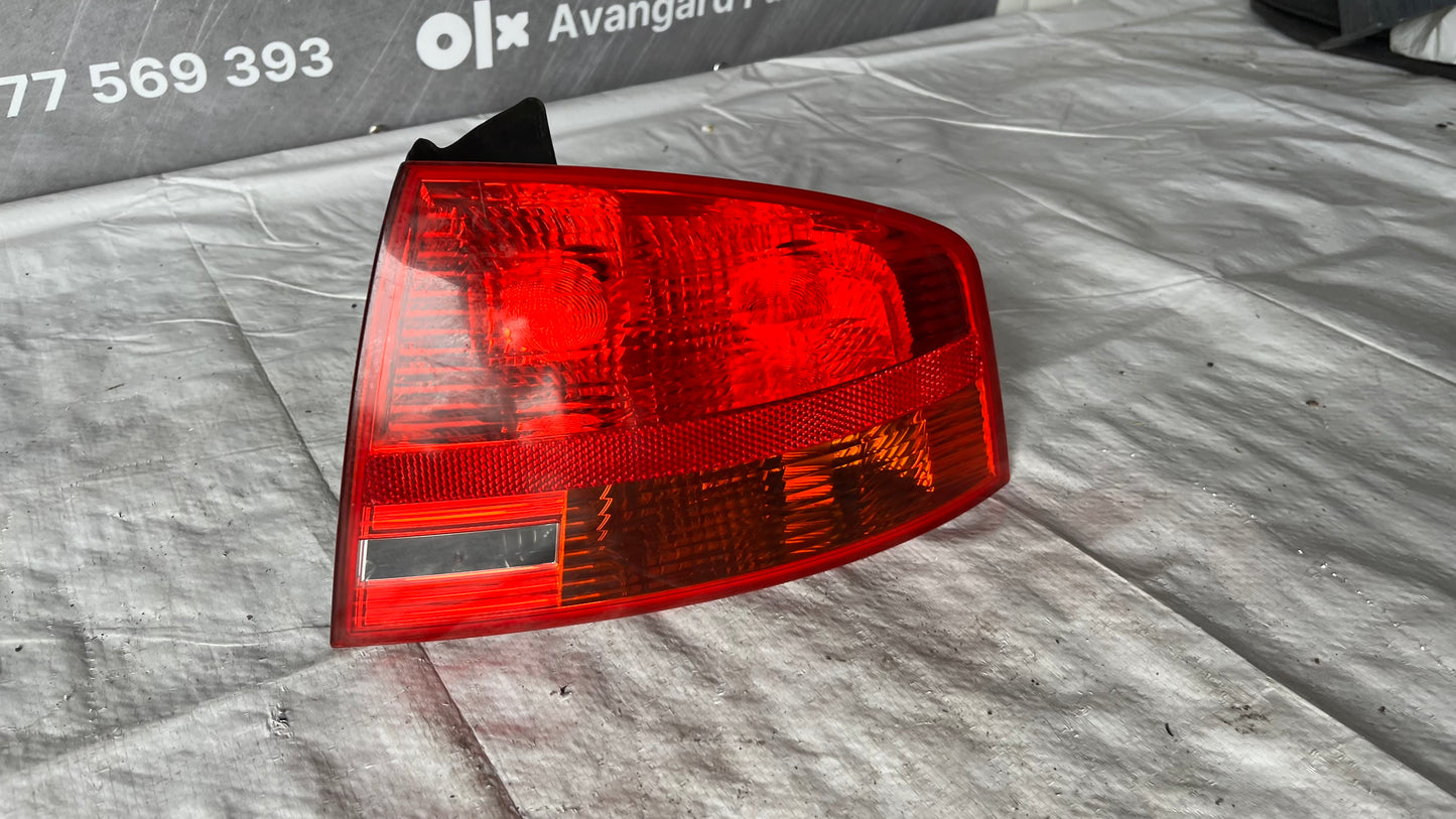Десен стоп Audi A4 B7 (2005-2008)