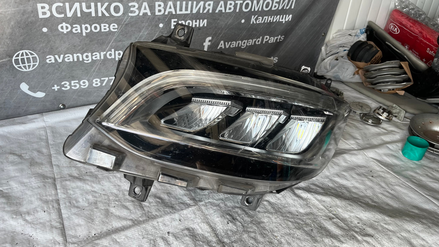 Ляв фар Mercedes Sprinter W910