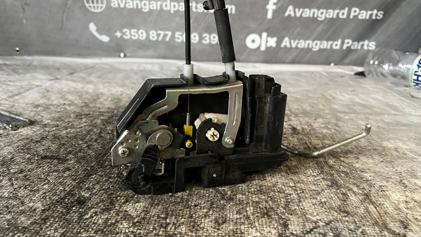 Hyundai i10 задна дясна брава