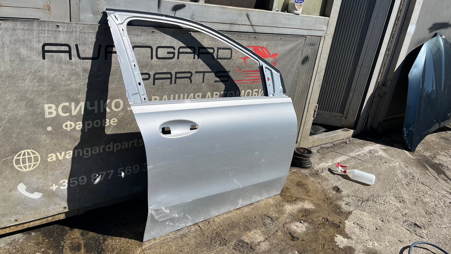 Предна дясна врата Mercedes B W247 2018-2023