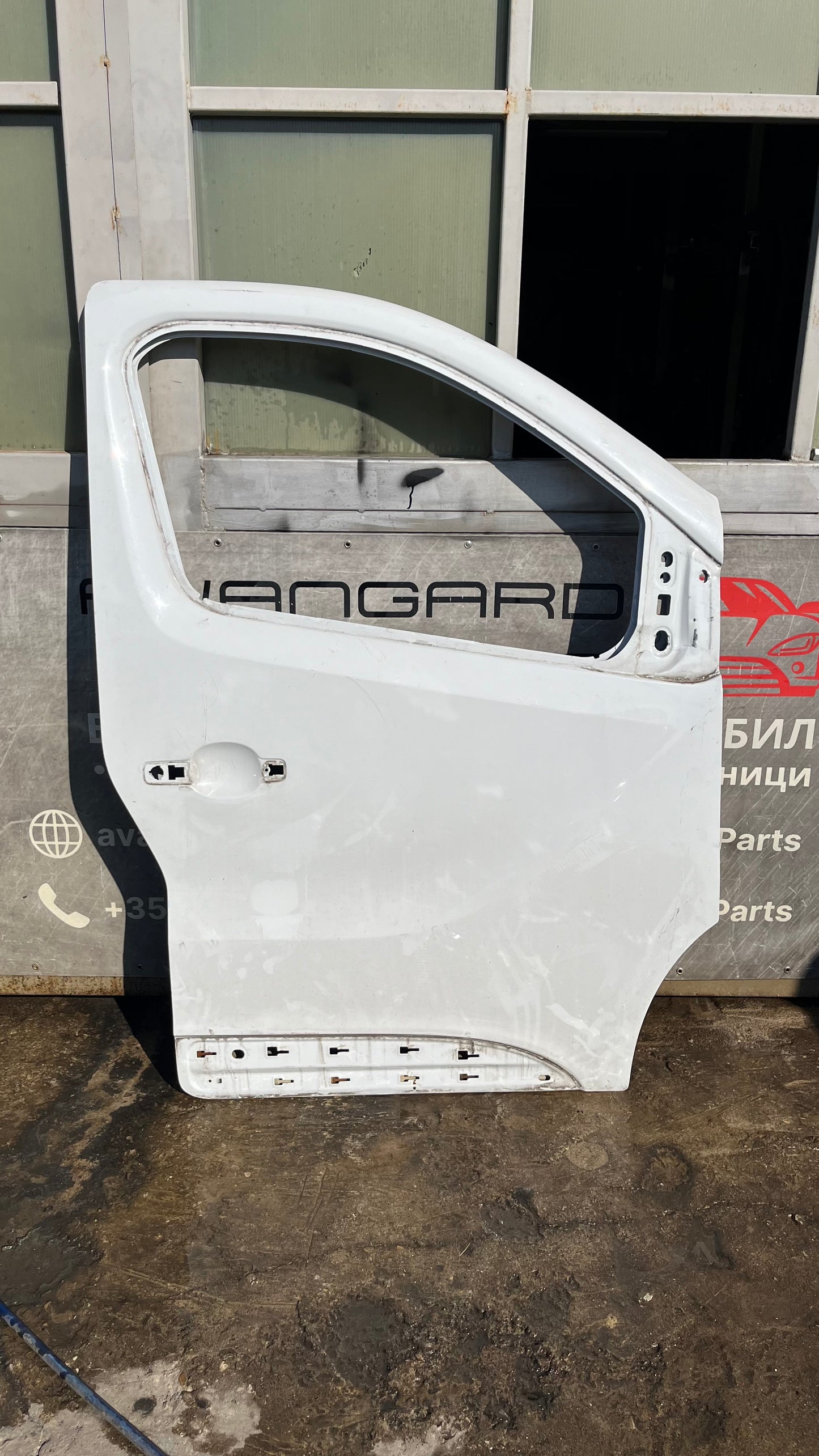 Предна дясна врата Renault Traffic 3, Opel Vivaro B
