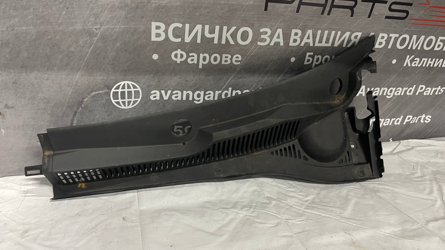 Лява пластмаса под чистачки Fiat Sedici/Suzuki SX4