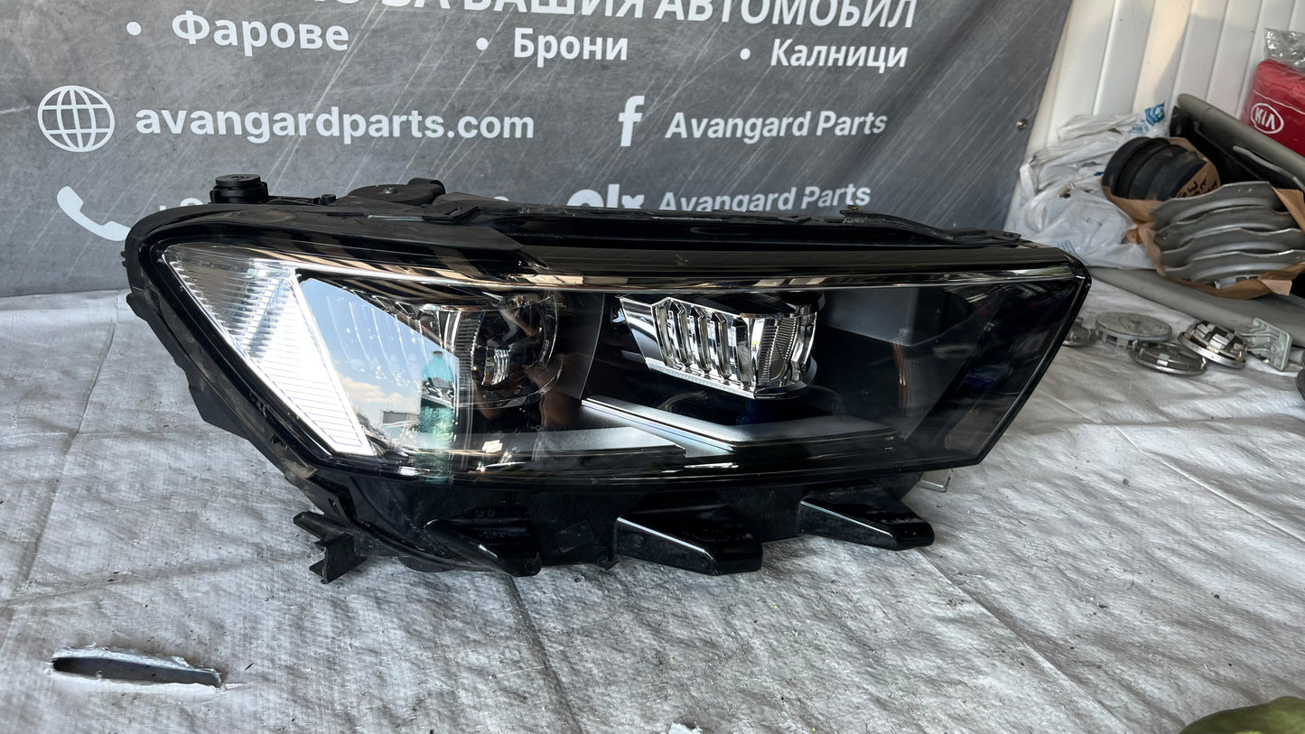 Десен фар Volkswagen T-Roc 2022