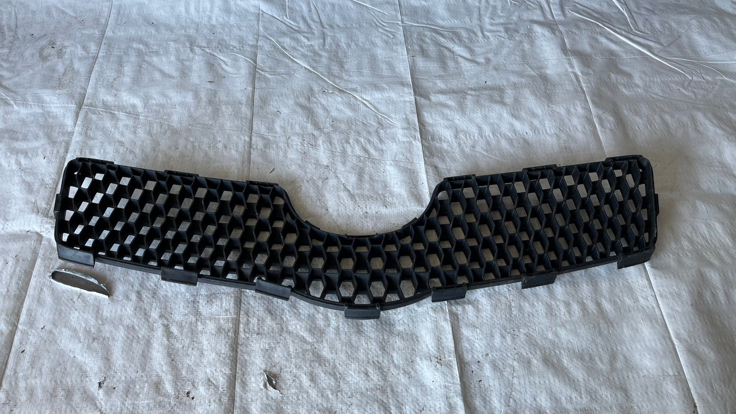 Предна решетка Toyota Yaris 2005-2011