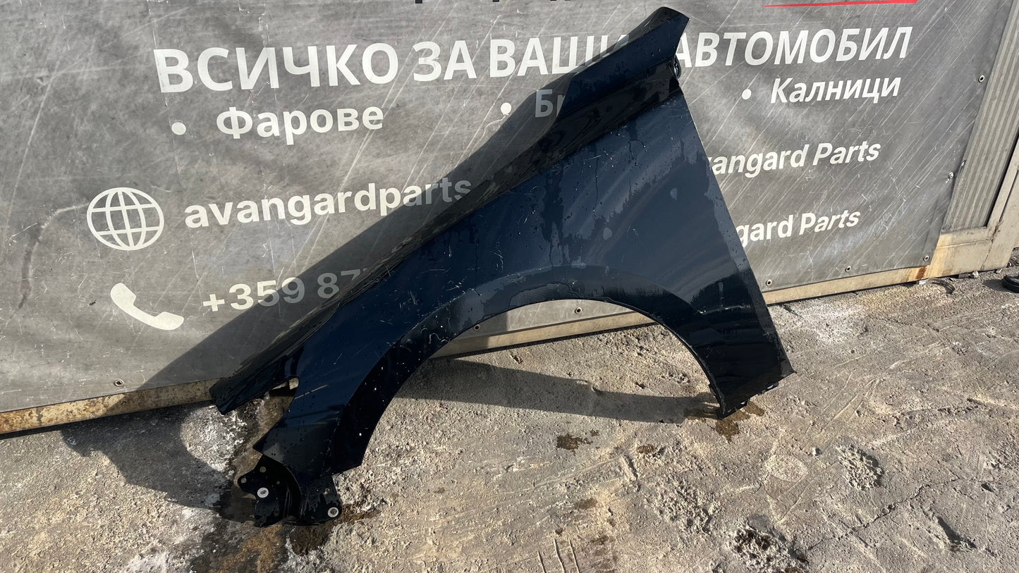 Ляв калник Mazda 3 2019-