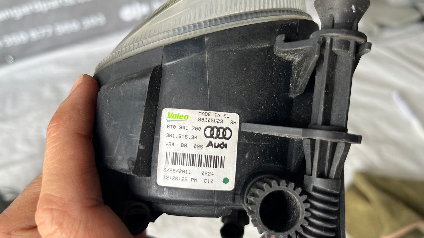 Десен халоген Audi A4 B8
