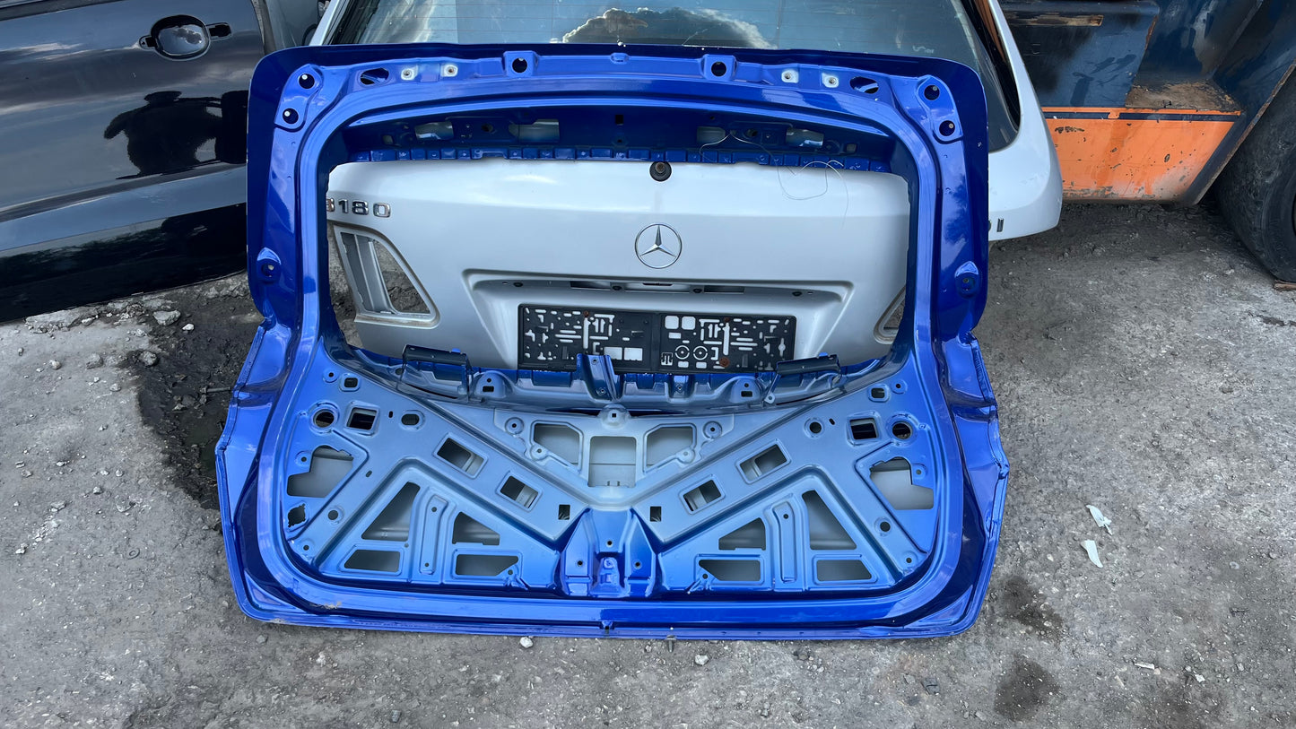 Багажна врата BMW X1 U11 2015-2019