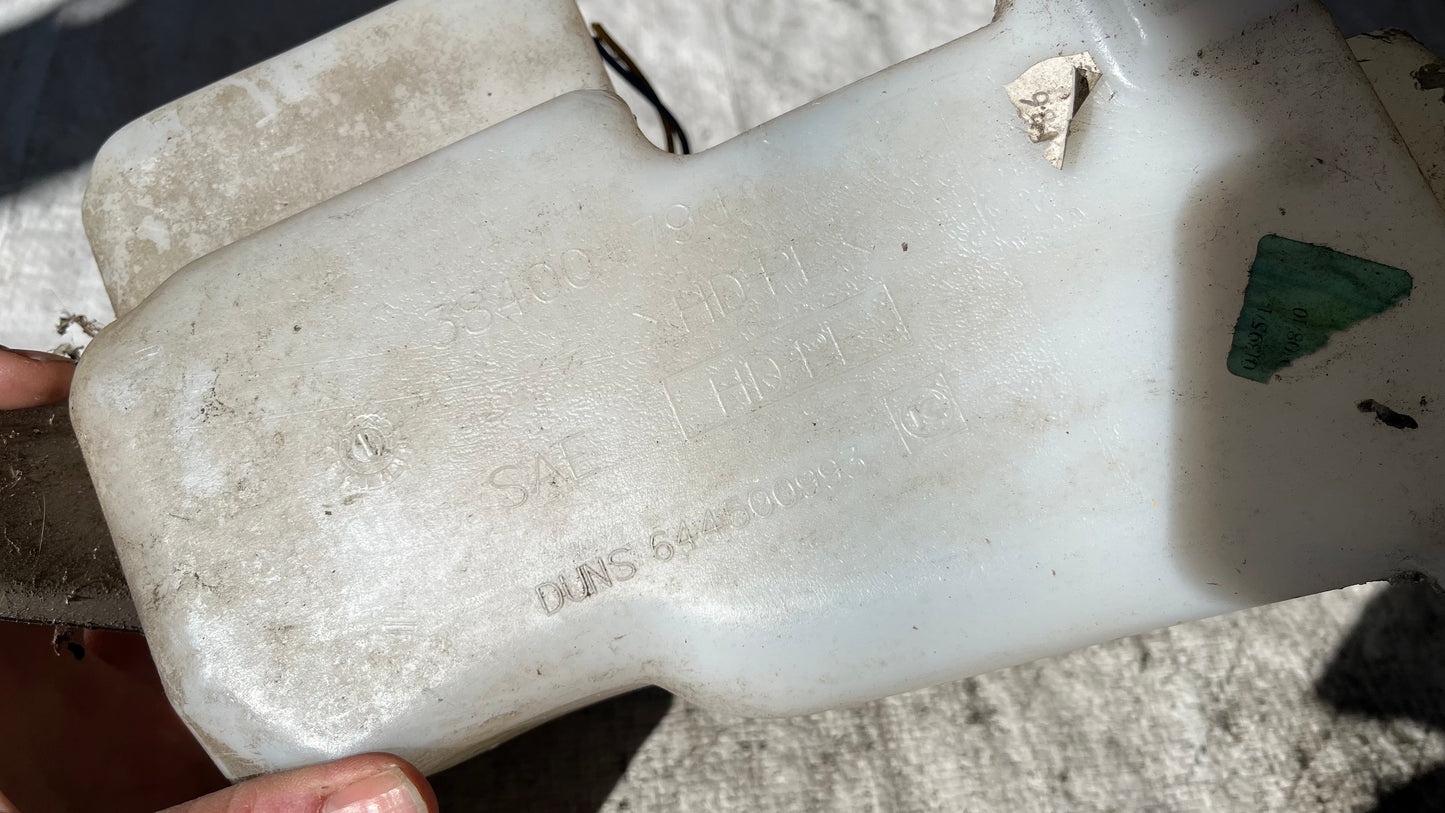 Opel Zafira B 05- казанче чистачки