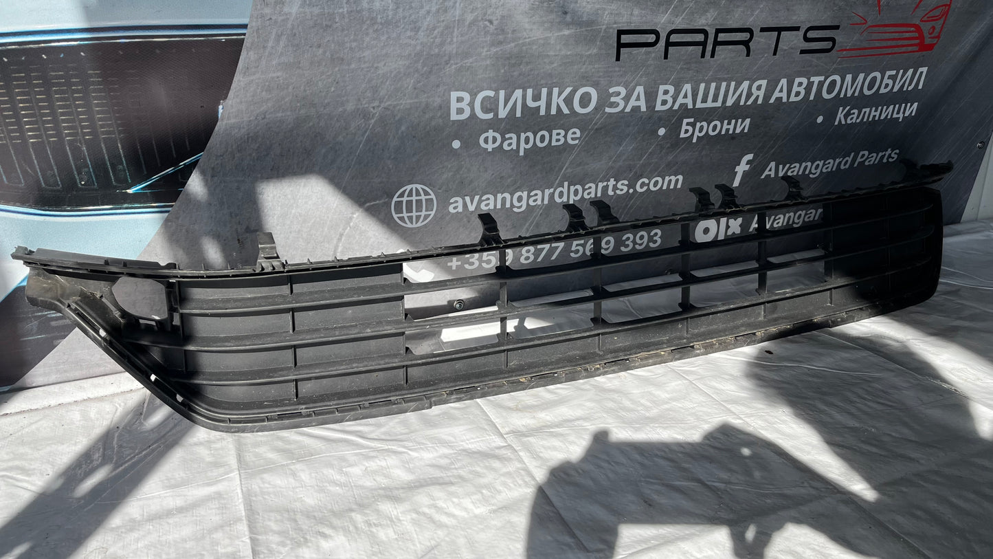 Решетка Volkswagen Golf Sportsvan 2018-