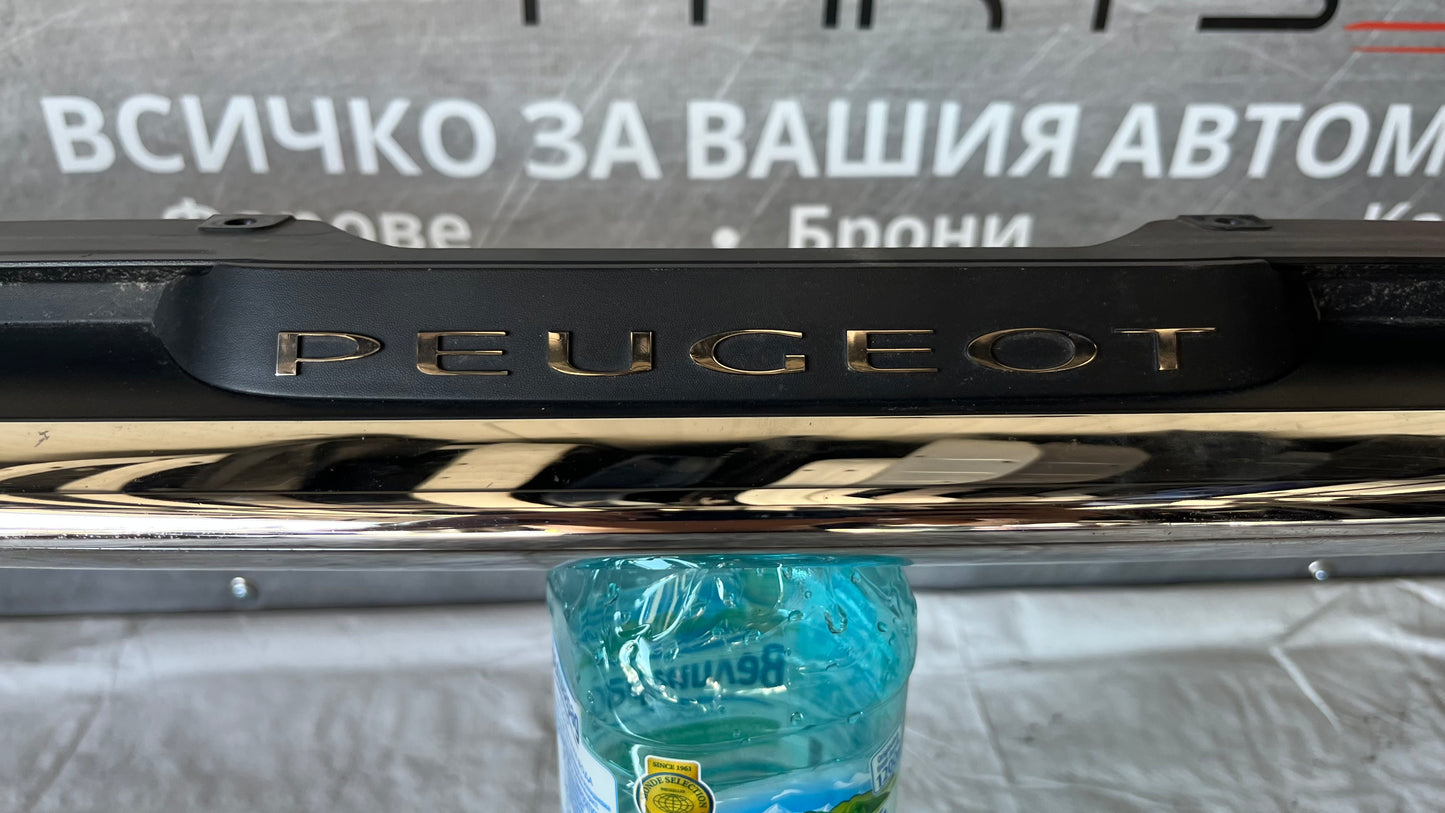 Peugeot 4008 маска
