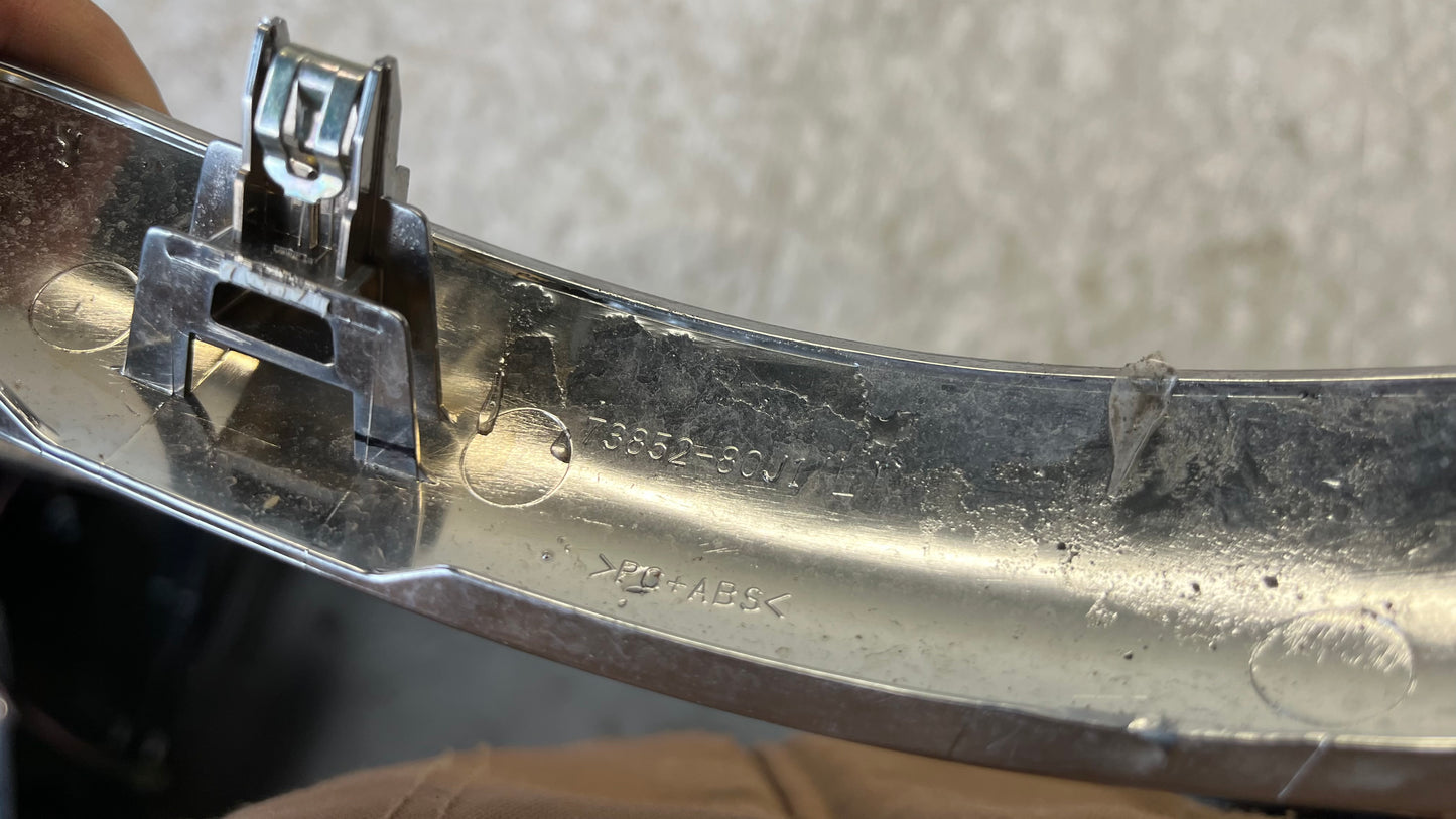 Suzuki SX4 лайстна дясна