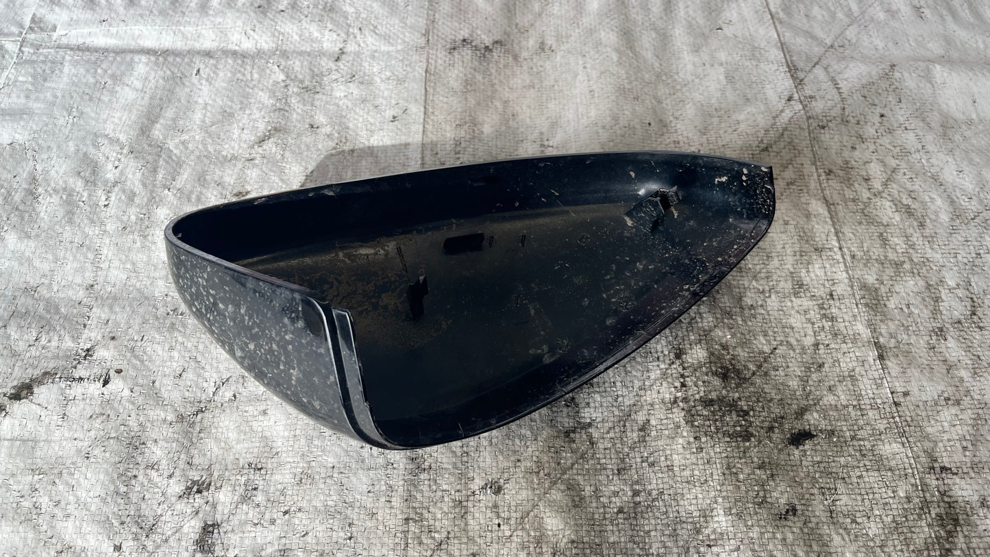 Peugeot 208 капак ляво огледало