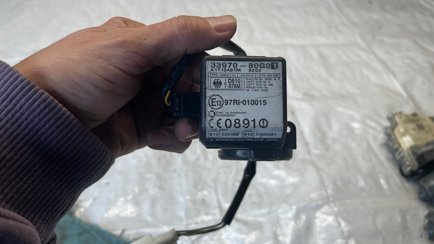 Suzuki Jimny 3 контактен ключ