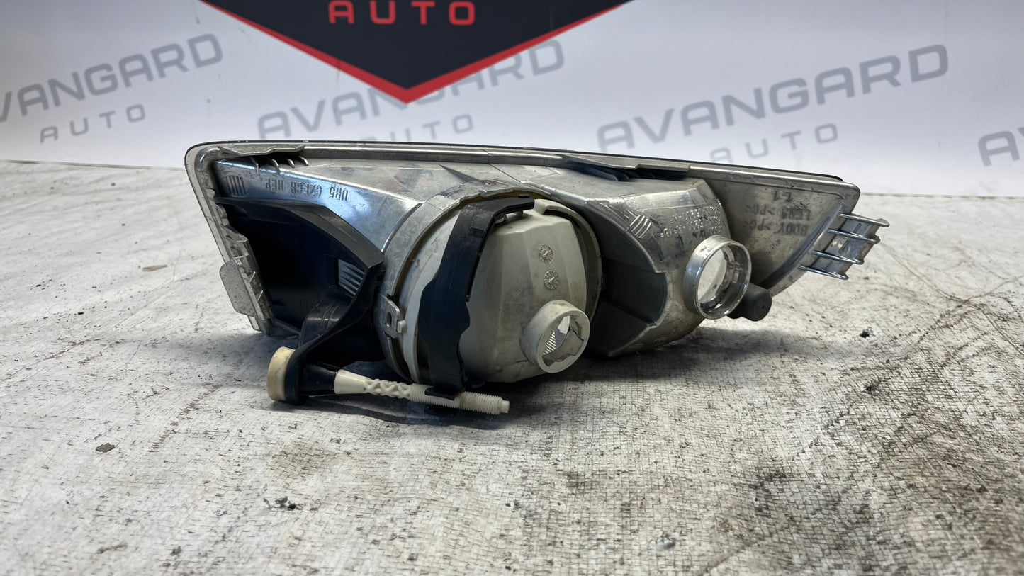 Skoda Fabia 2 десен халоген