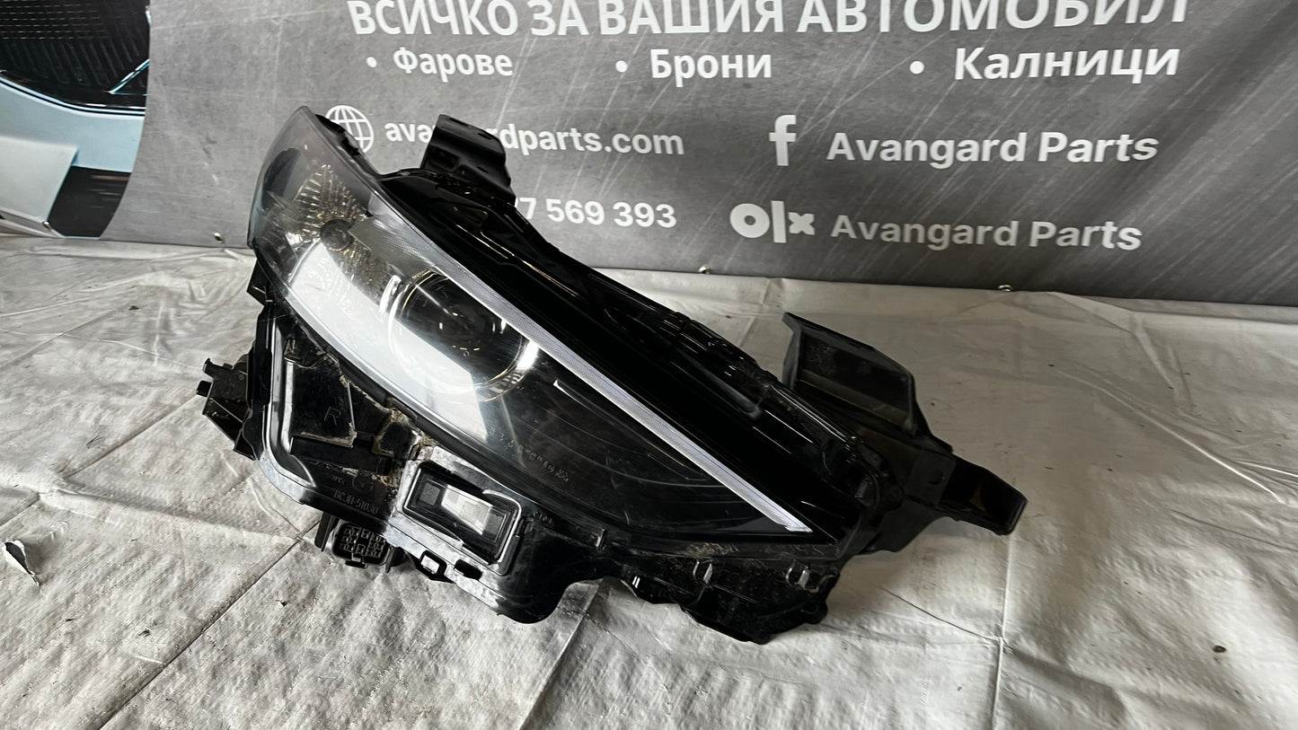 Десен фар Mazda 3 2014-2018