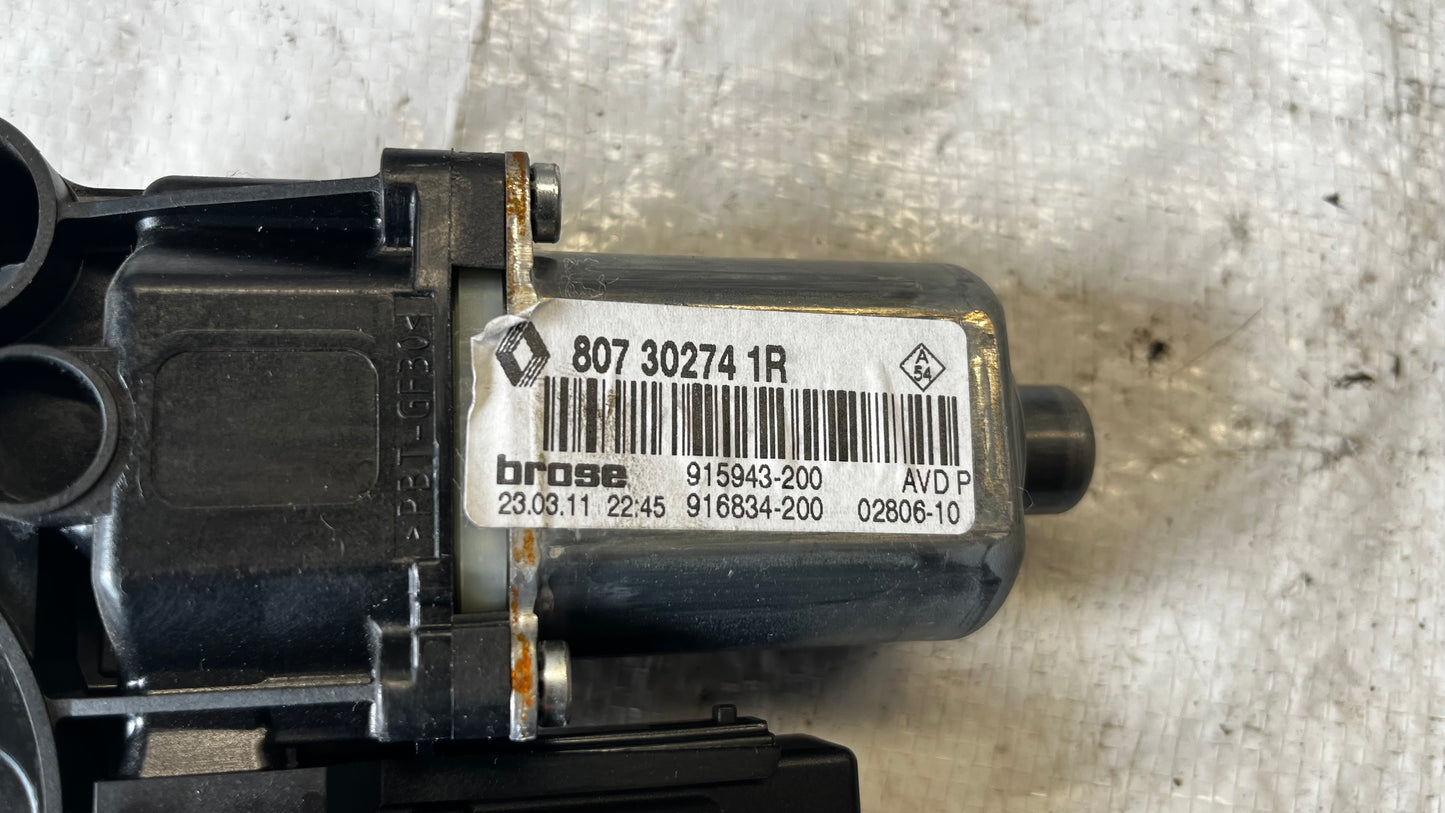 Renault Scenic 3 моторче предно дясно стъкло