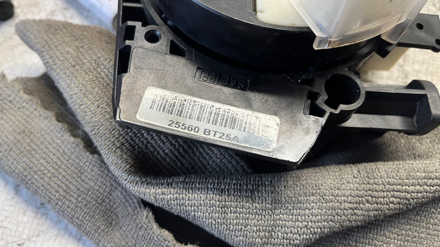 Nissan Qashqai 07- лентов кабел