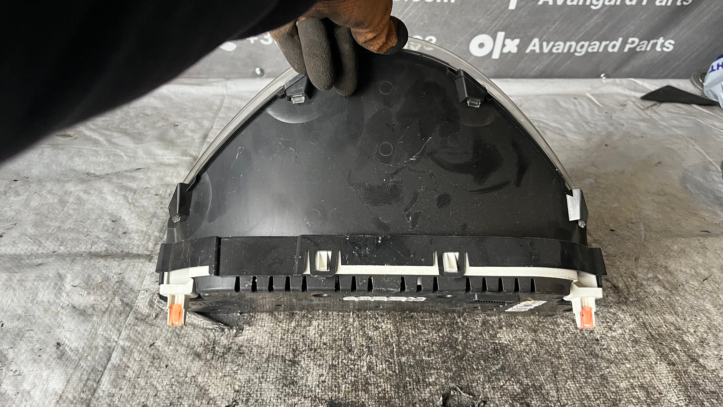 Suzuki Swift 2011 километраж