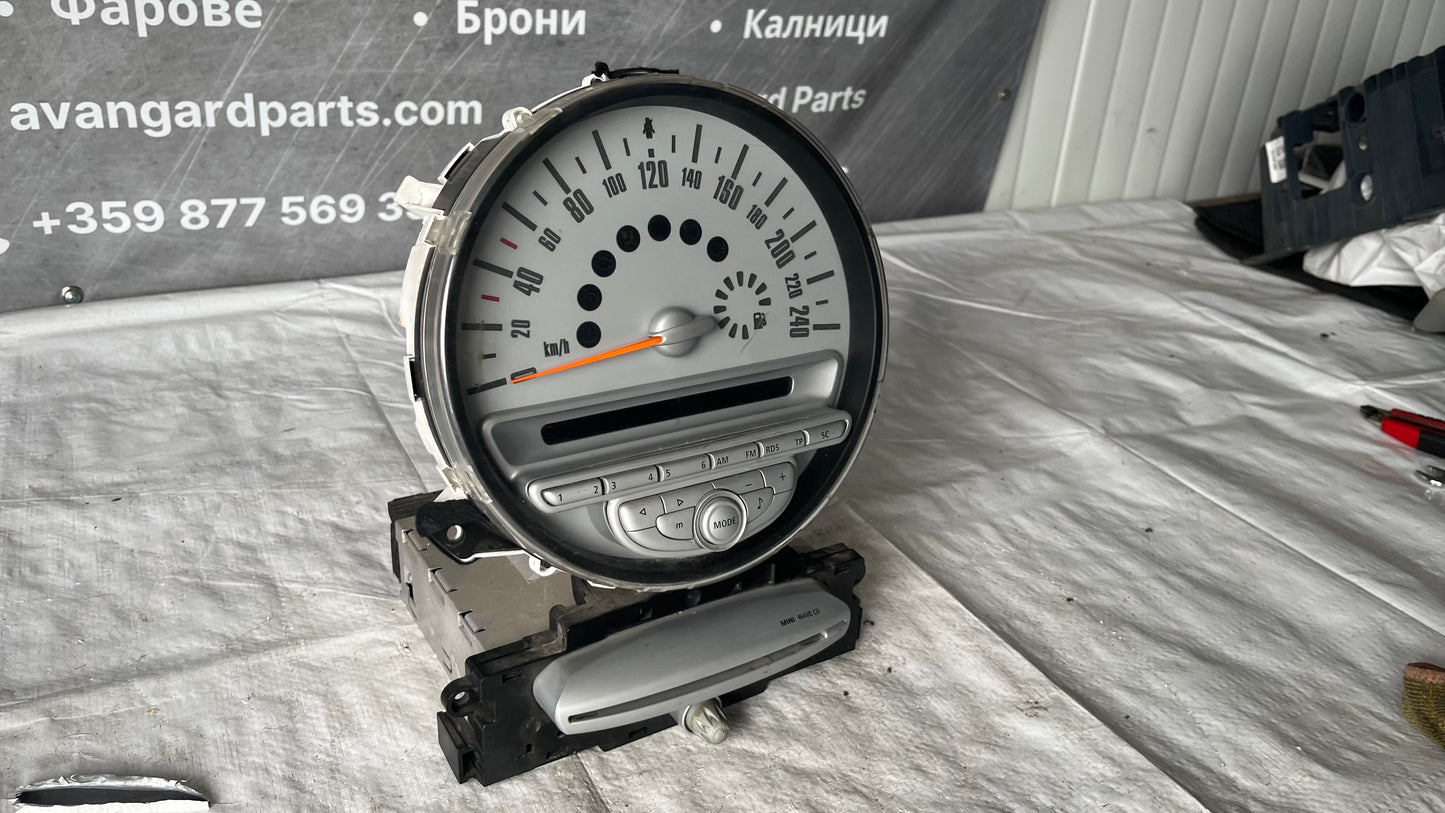 Километраж с радио и CD плеър Mini Cooper R56 (2006-2013)