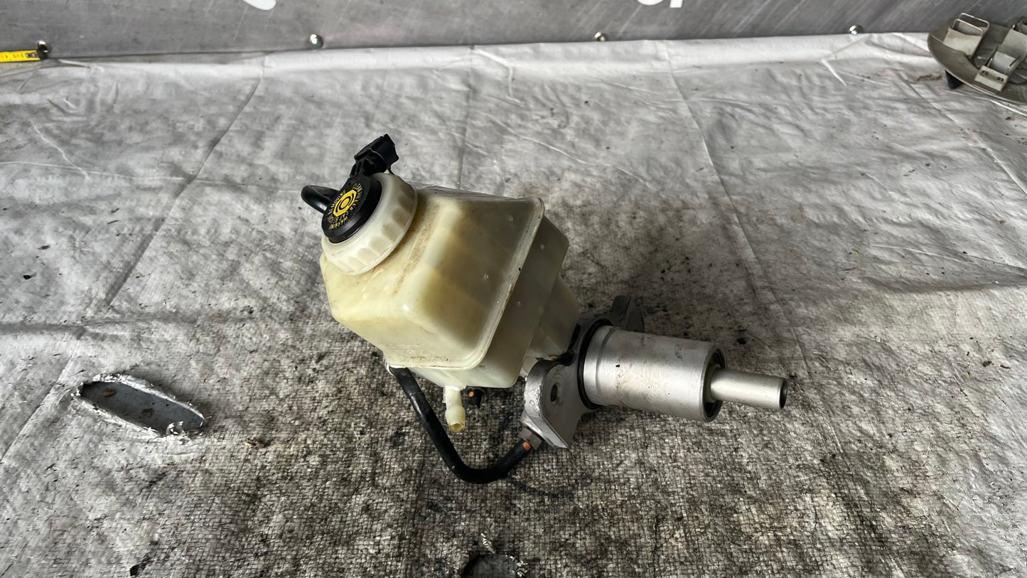 BMW X3 E83 спирачна помпа