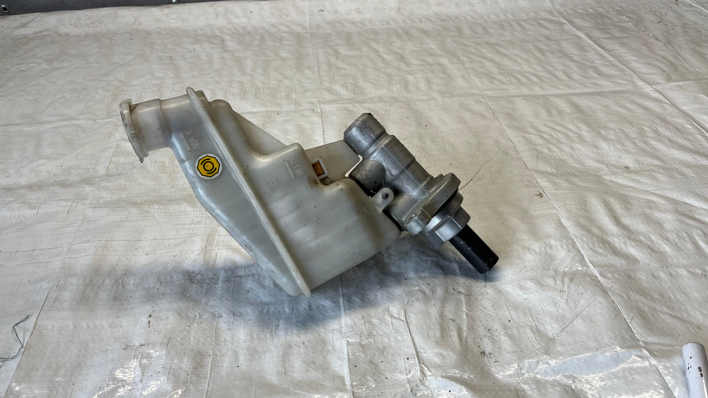 Kia Ceed спирачна помпа