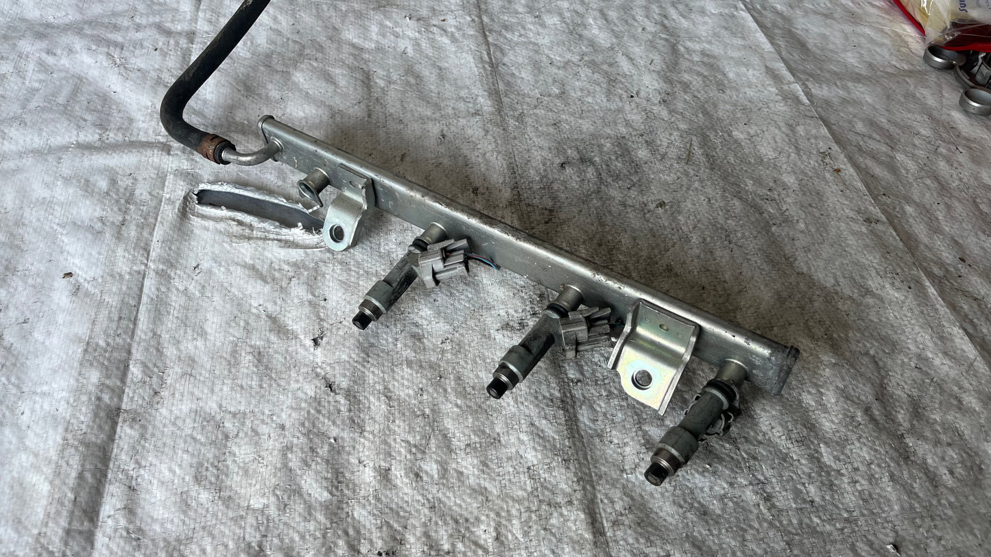 Suzuki SX4 горивна рейка