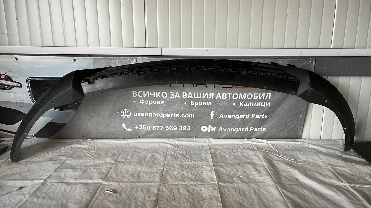 Добавка за предна броня Ford Kuga 2020-