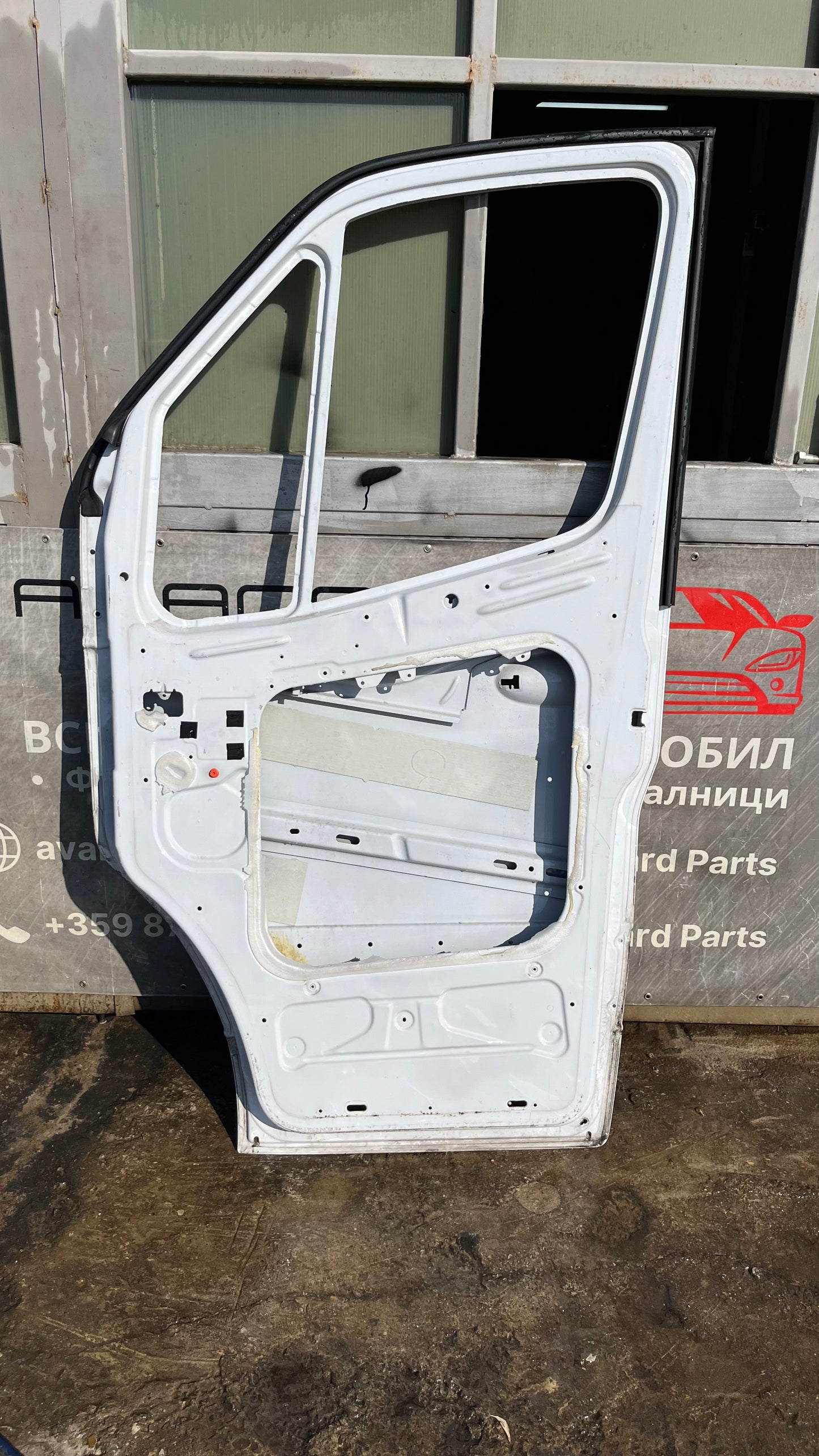 Предна дясна врата Mercedes Sprinter 3 W907/W910 2018-.