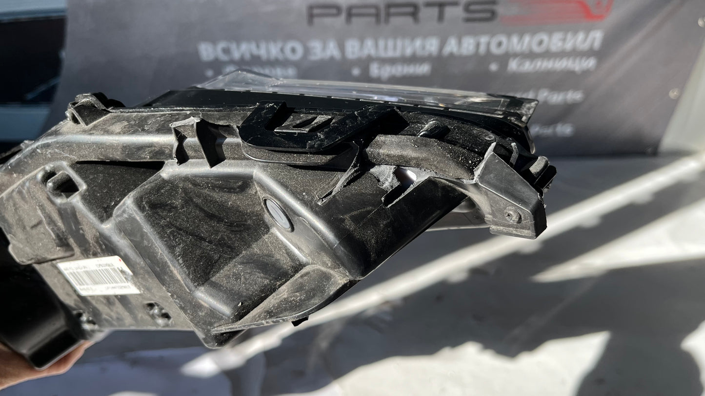 Десен фар Mitsubishi Eclipse Cross 2018-