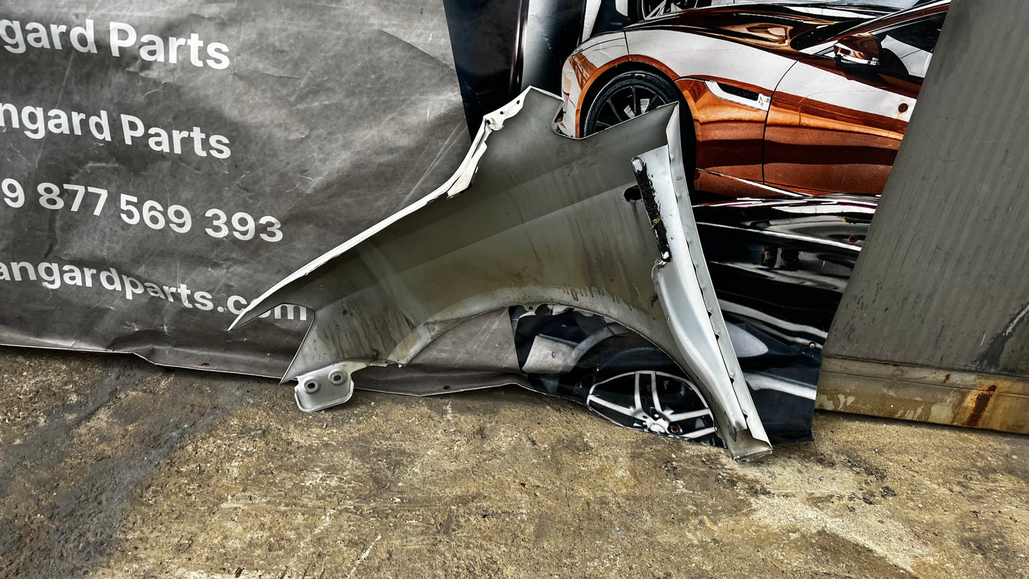 Volkswagen Touran десен калник