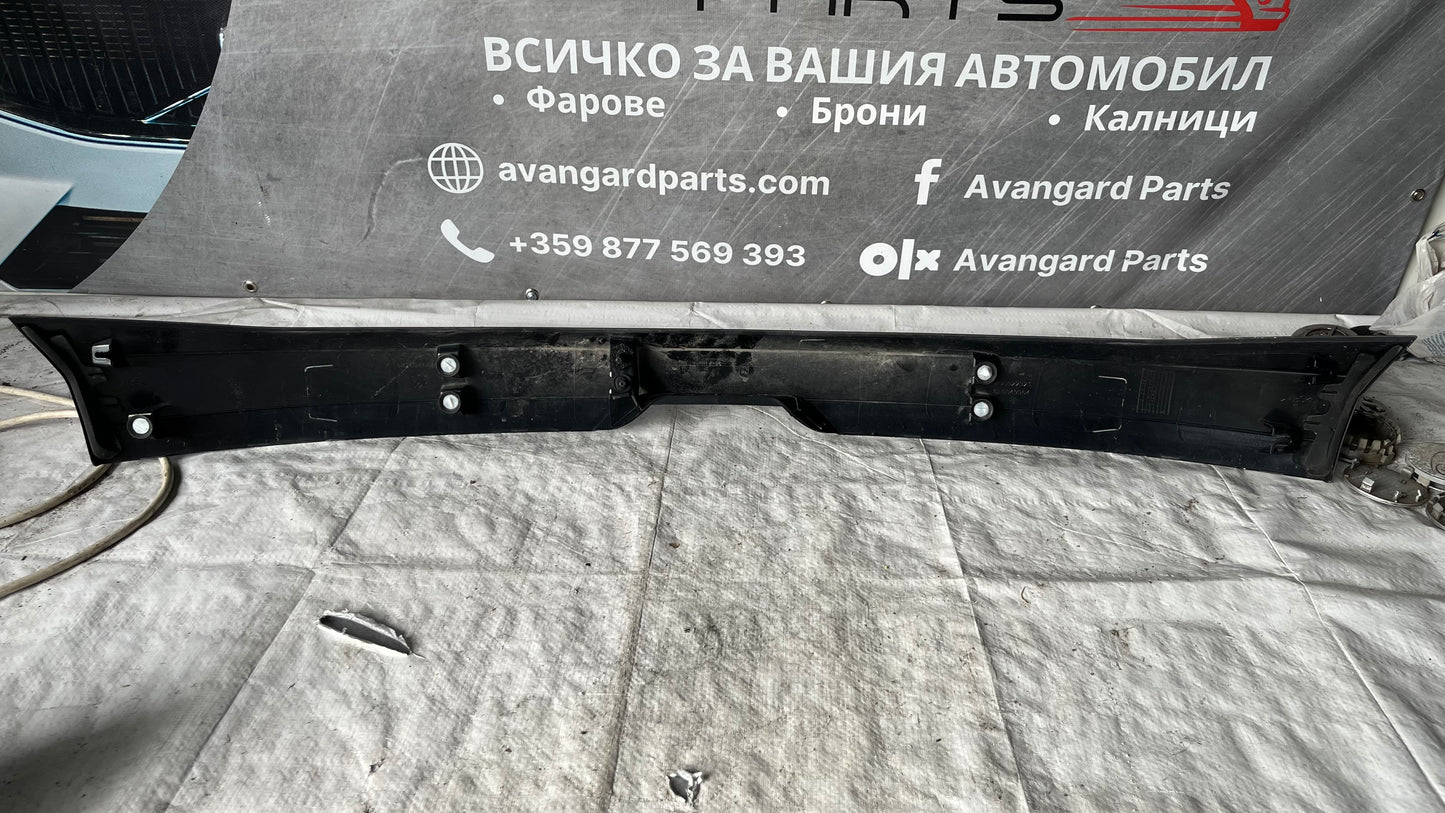 Панел багажник Peugeot 208 2