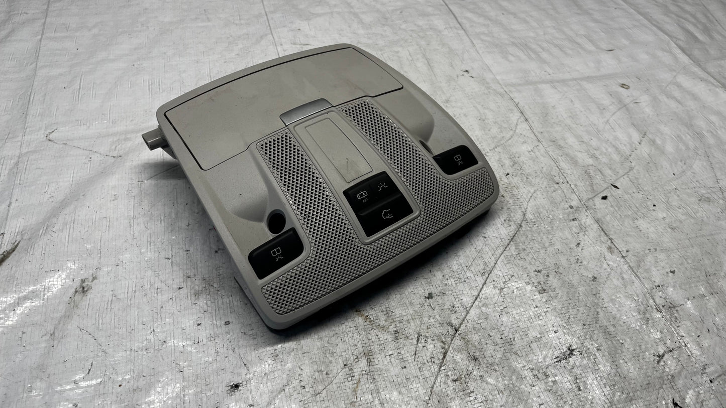 Mercedes GLA X156 плафон