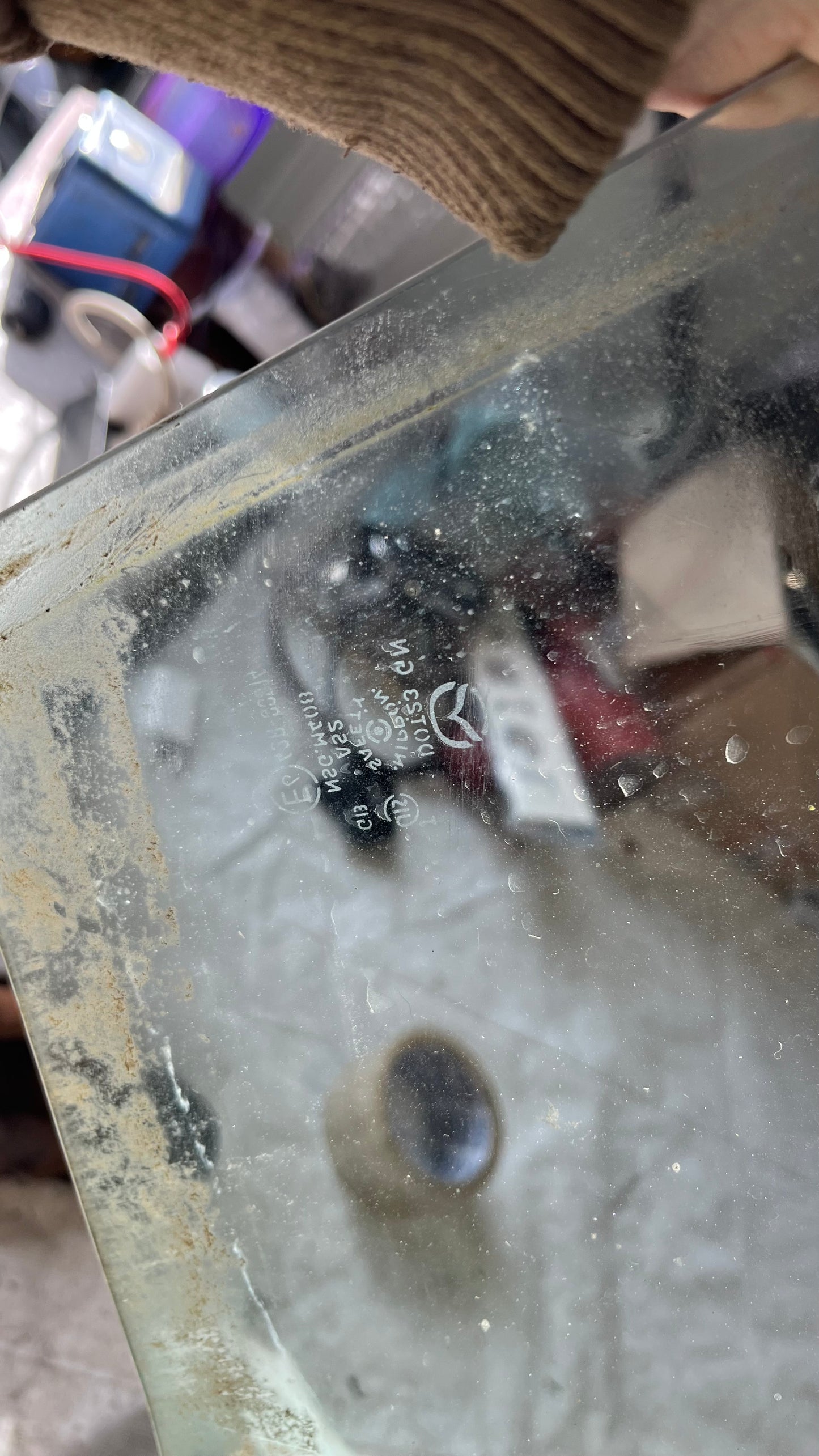 Mazda 6 предно дясно стъкло