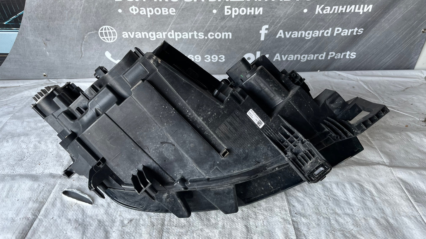 Ляв фар Volkswagen ID4 2020-