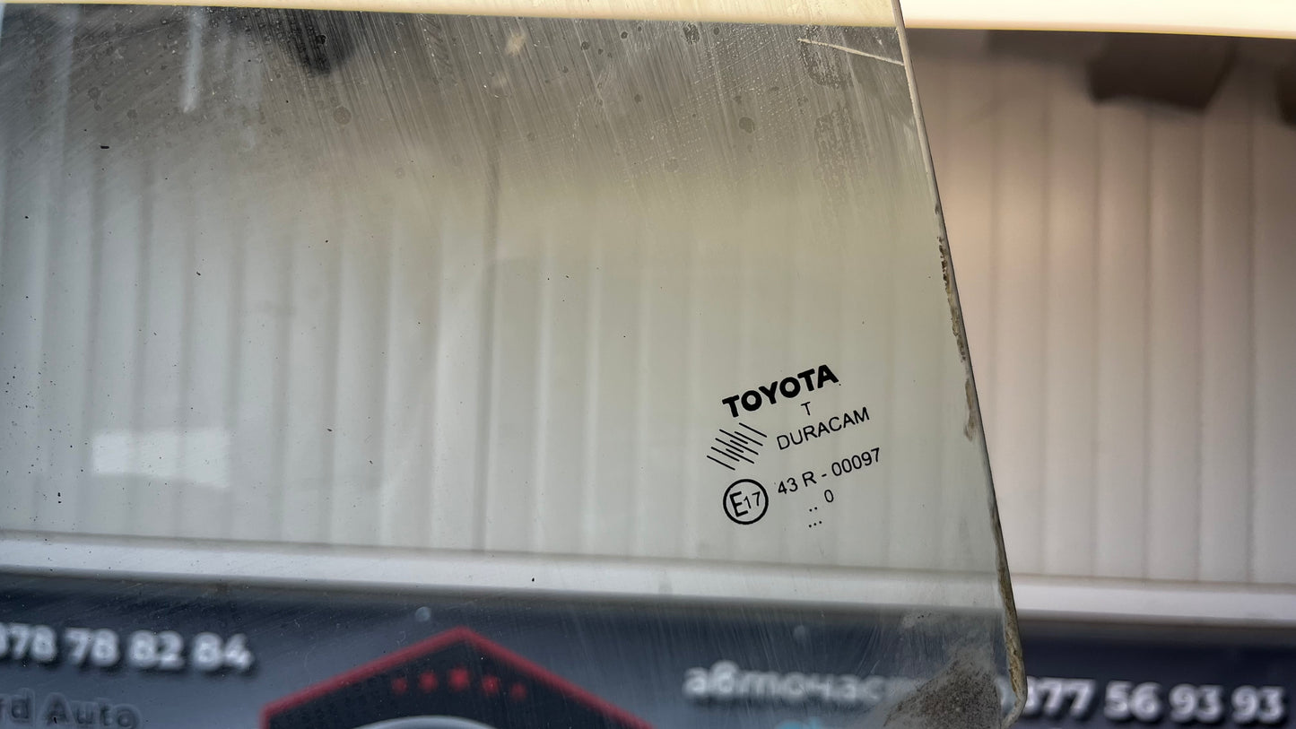 Toyota Verso 10- задно ляво стъкло