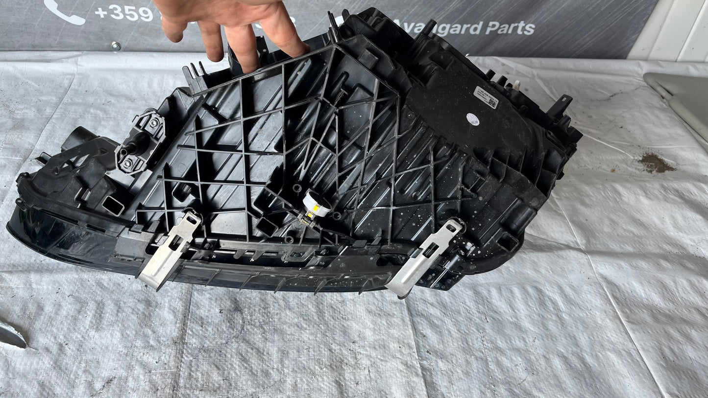 Десен фар BMW M3 M4 G22,G26,G80,G82