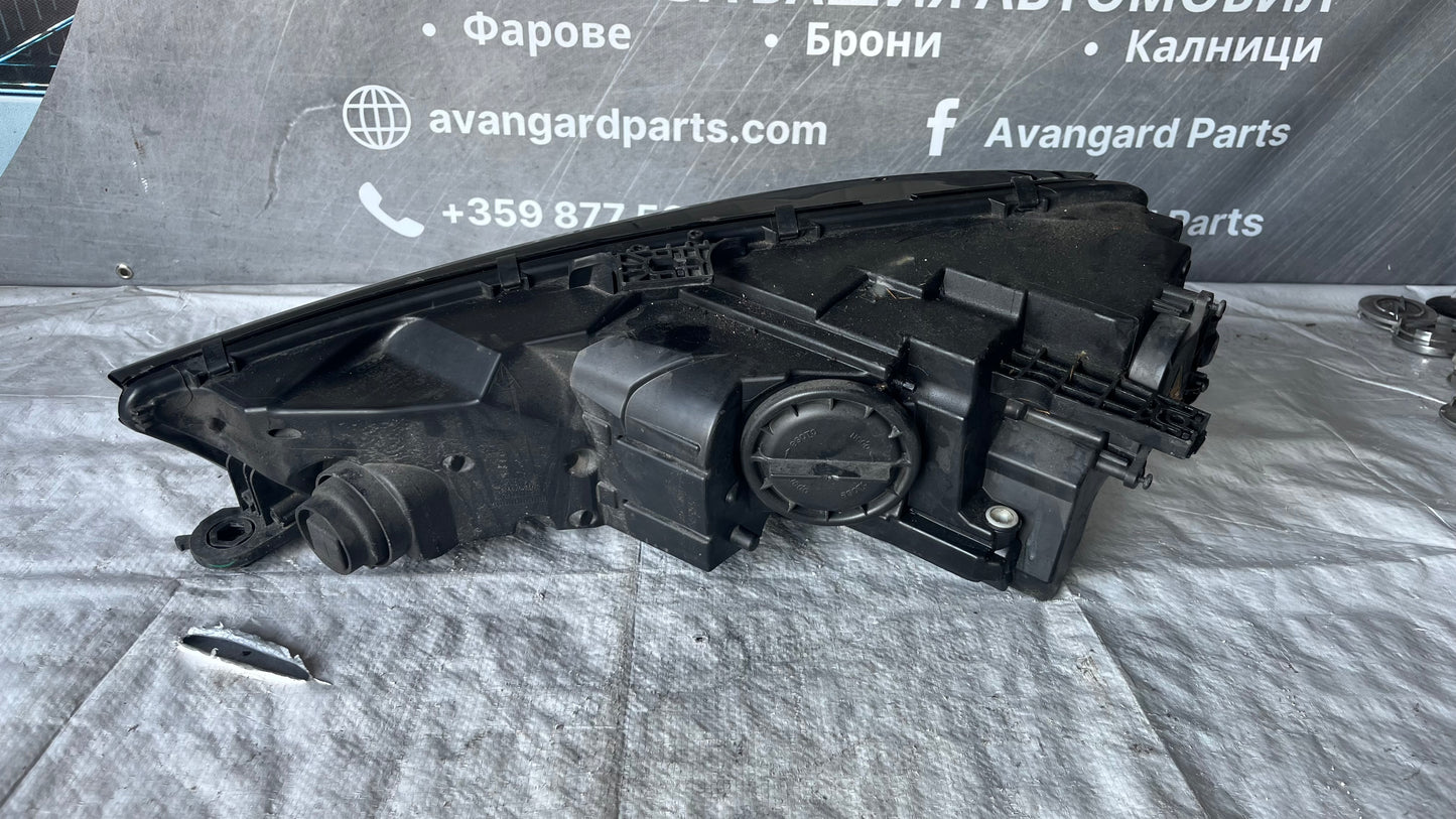Десен фар Audi A4 B9 2015-