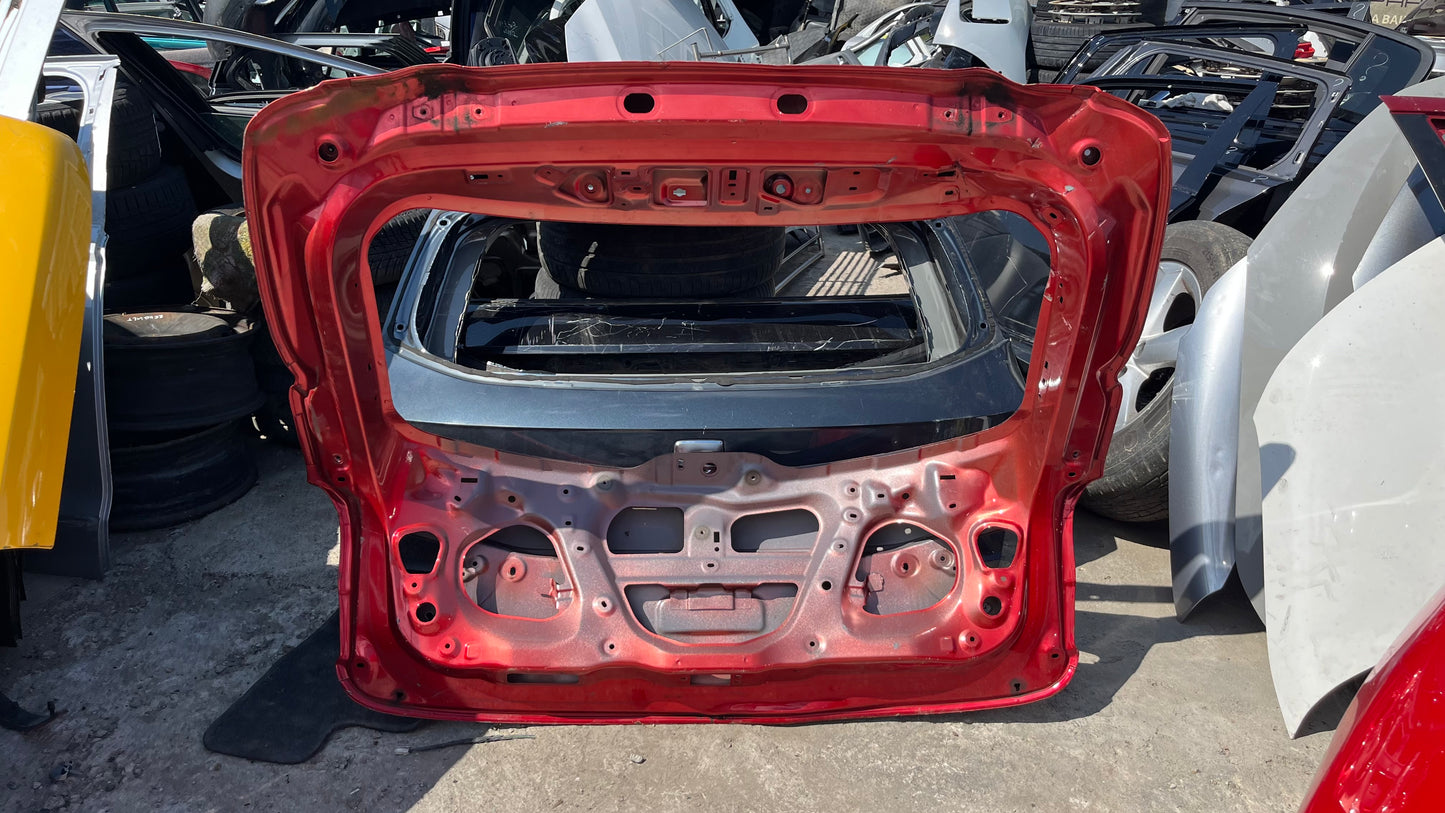 Багажна врата Mazda 3 2013-